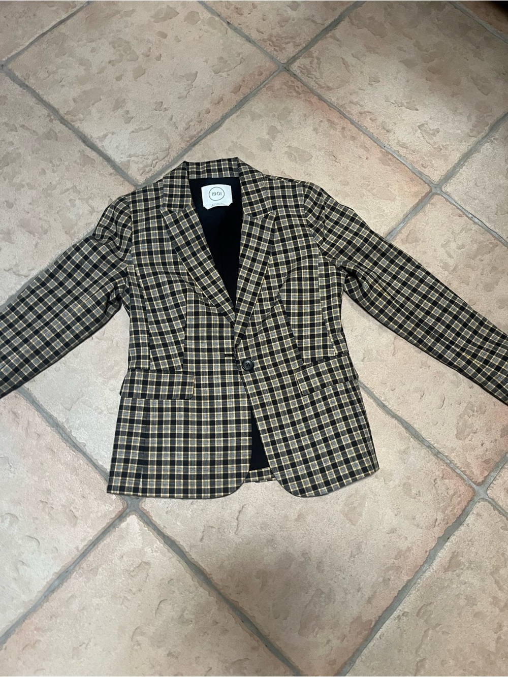 1901 Plaid Blazer in Black and Tan